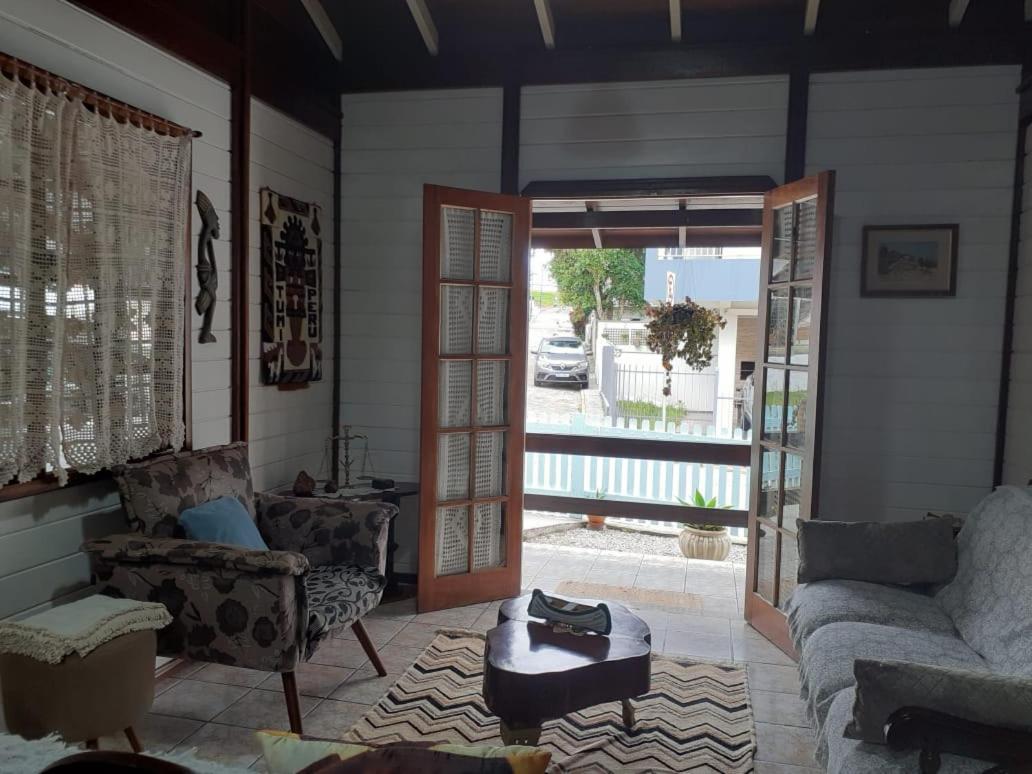 Casa Agradavel, 50M Da Praia Freguesia Do Ribeirao Da Ilha Florianopolis Exterior photo